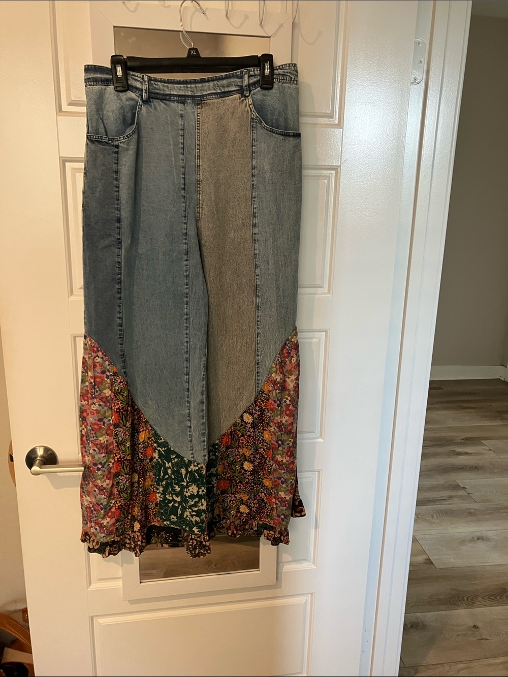 Young thread Boho Patchwork Denim pants  with Floral Panels